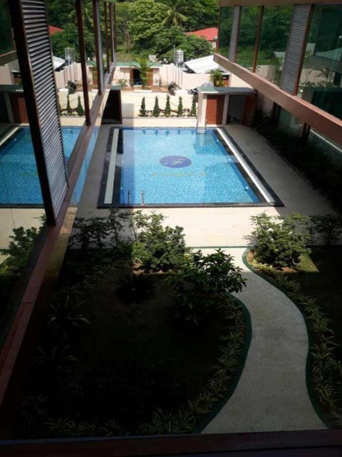 Famous Hotel Loikaw Dış mekan fotoğraf